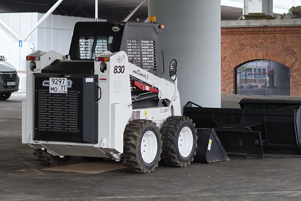 Ковшовый погрузчик Wecan WT 830